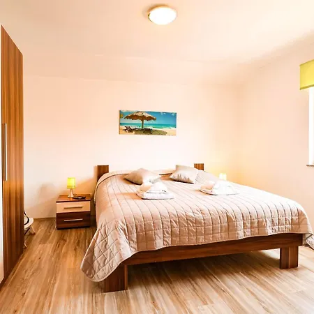 Apartment As 